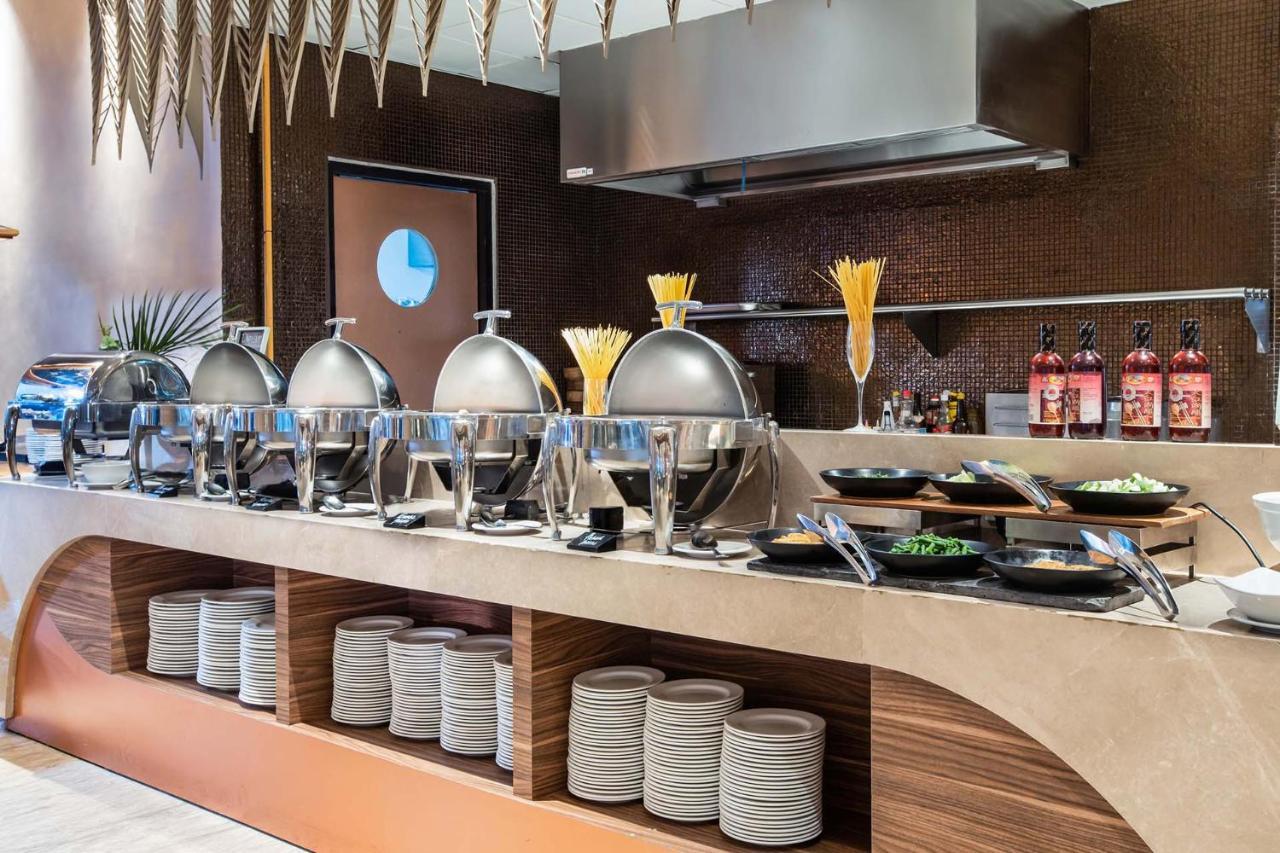 Hotel Grand Dafam Signature Surabaya